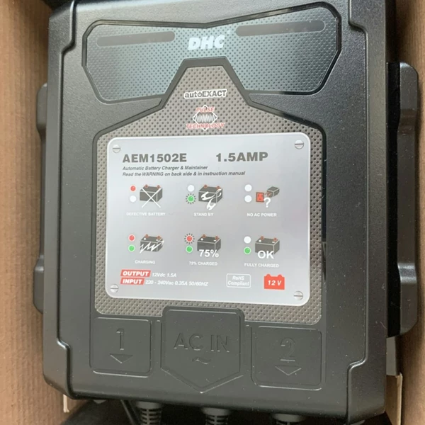DHC Battery Charger AEM-1502E (Advanced Switching Power Digital Battery Charger)