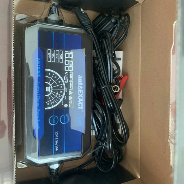 Charger Aki DHC AE-1000 1.5A / 10A (Smart Technology Auto Switch Charger)